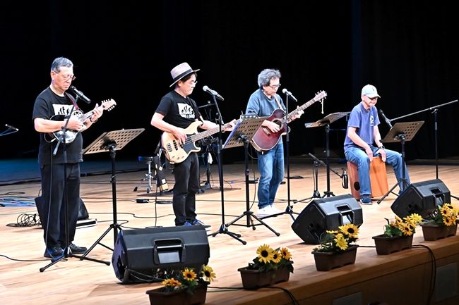 �L�b�Y���T�E���X